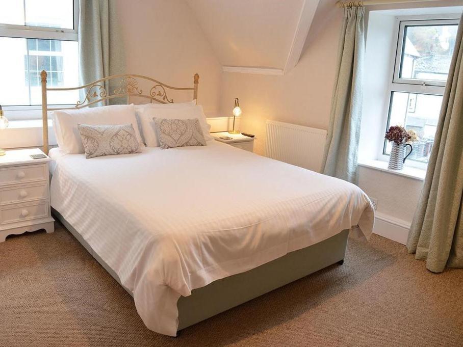 East Lyn House Bed & Breakfast