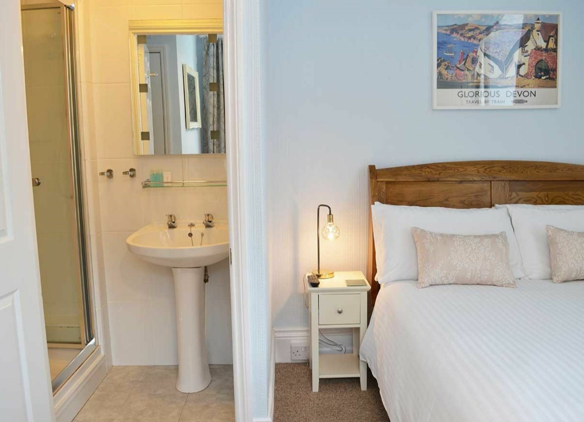 East Lyn House 4*